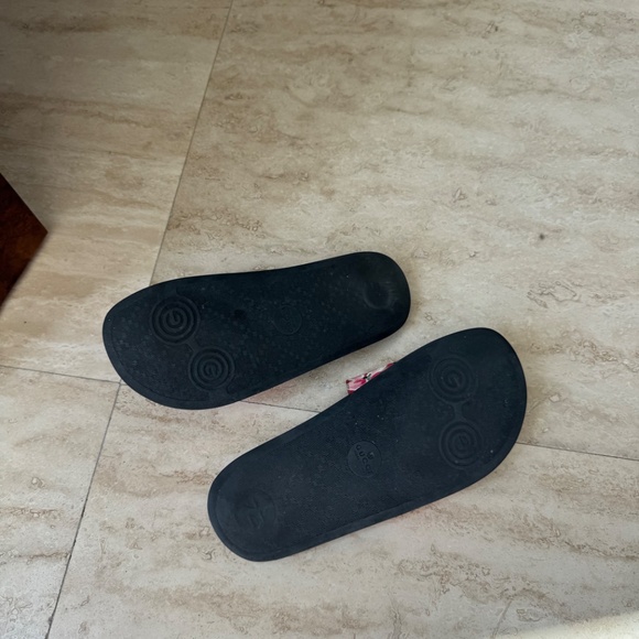 Gucci Floral Slide Sandals - Picture 4 of 4